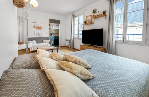 Le Plessis-Robinson Appartement | Studio cosy avec Smart TV & Wi-Fi