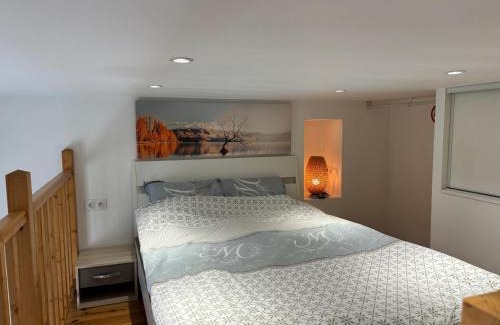 Les Avenieres-Veyrins-Thuellin Appartement | Studio cosy avec mezzanine & parking 2min Walibi