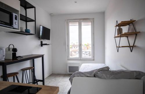 Orleans Appartement | Studio cosy, calme avec cour extérieure, 2e étage