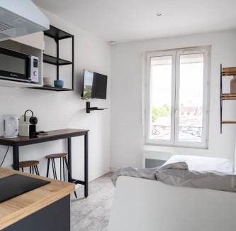 Orleans Appartement | Studio cosy, calme avec cour extérieure, 2e étage