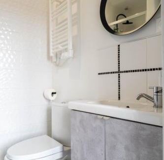 Orleans Appartement | Studio cosy, calme avec cour extérieure, 2e étage
