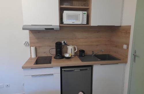 Chalons-en-Champagne Appartement | Studio Cosy 15 m2 au fond du jardin