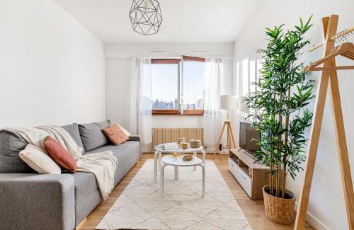 Cret de Roc Appartement | Studio cosy hyper-centre tout équipé, accès Wifi et Netflix