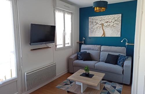 Meaux Appartement | Studio cosy, Meaux centre, Disney-Paris, proche gare et activités