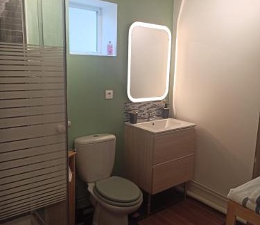Meaux Appartement | Studio cosy, Meaux centre, Disney-Paris, proche gare et activités