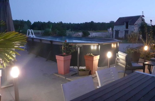 Rilly-sur-Vienne Appartement | Studio dans ancienne ferme au calme au milieu des champs et forêts