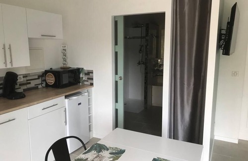 Saussines Appartement | Studio de 28m2 climatisé à 30 minutes des plages