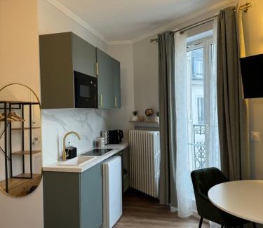Levallois-Perret Appartement | Studio de charme parisien