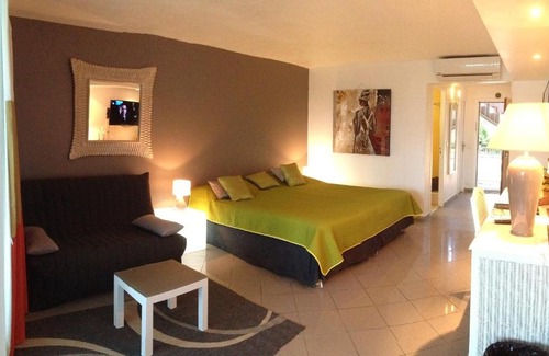 Pointe de la verdure Appartement | Studio De Charme
