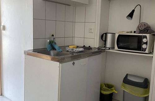 Fuldabruck Appartement | Studio-Budget-Salle de bain privée séparée-Vue sur Rue-Studio 1 Bett EG