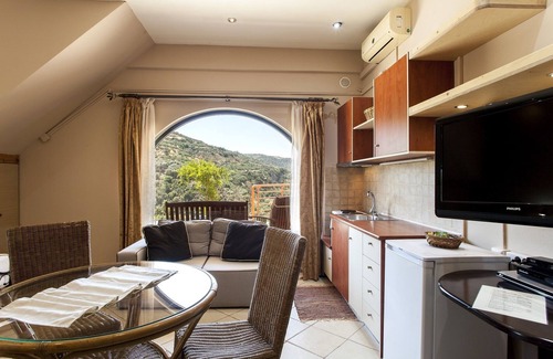 Malevizi Appartement | STUDIO DELUX / ESTATE KARES