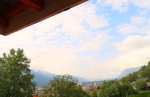 Pallud Appartement | Studio DUPLEX, Vue sur vallée, Calme, WIFI gratuit, Parking, Hypercentre à 400 m
