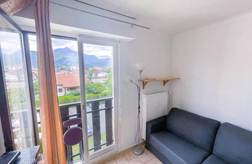 Cluses Appartement | Studio entièrement rénové
