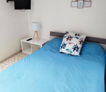 La Chevroliere Maison | Studio entier et parking privé