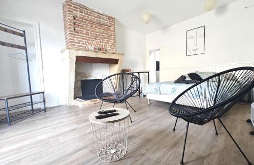 Langon Appartement | Studio entier proche des commerces - 1 à 2 pers -
