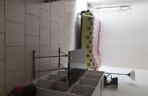 Issoudun Maison | Studio equipped with all comforts with location for vehicle near shops