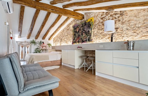 L'Hospitalet de l'Infant Appartement | Studio Apartment "El Nido 14 Colibrí" with Balcony & Wi-Fi