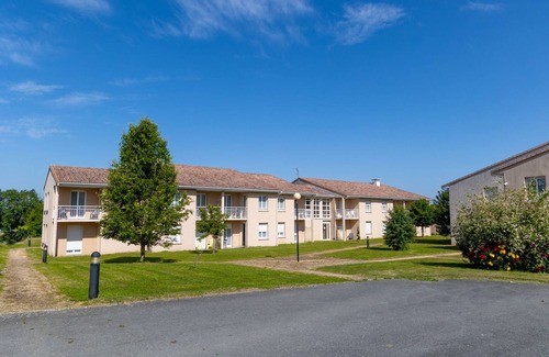 Argenton l'Eglise Appartement | Studio Famille - Patio Parc Résidence