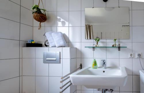 Alt-Durlach Appartement | Studio Fayence - EMMA, Netflix, WiFi, Workspace