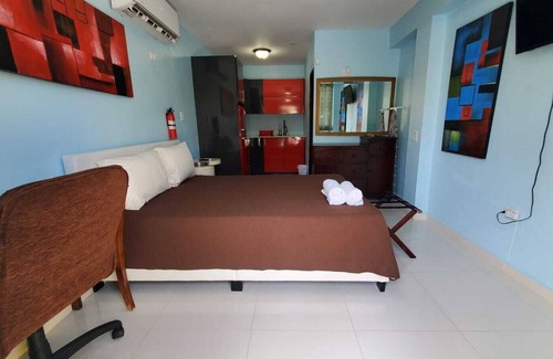 San Juan Maison | Studio, Few Steps To The Ocean in Fishing Village