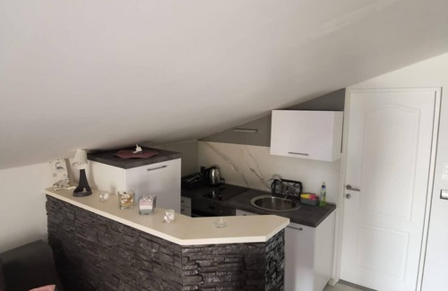 Ribarica Appartement | Garçonnière prés de la plage Ribarica, Karlobag (AS-23603-a)