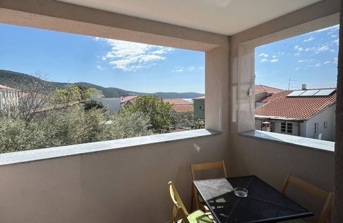 Martinscica Appartement | Garçonnière avec le balcon et la vue sur le mer Martinscica, Cres (AS-14334-a)