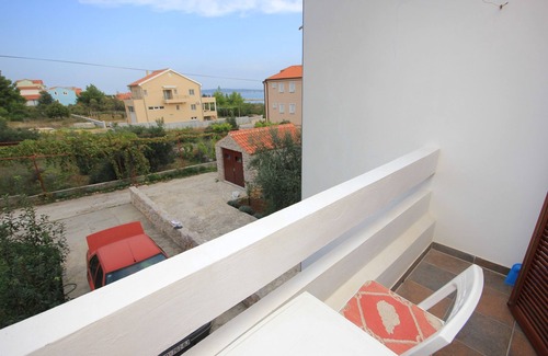 Dobropoljana Appartement | Garçonnière avec le balcon et la vue sur le mer Dobropoljana, Pasman (AS-8198-a)