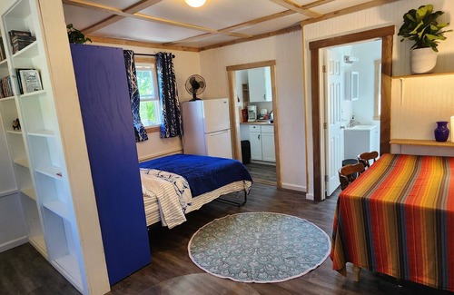 Burdett Appartement | Studio Flat with Private entrance on Seneca Lake Wine Trail