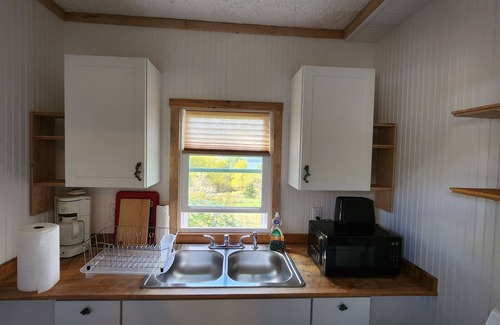 Burdett Appartement | Studio Flat with Private entrance on Seneca Lake Wine Trail