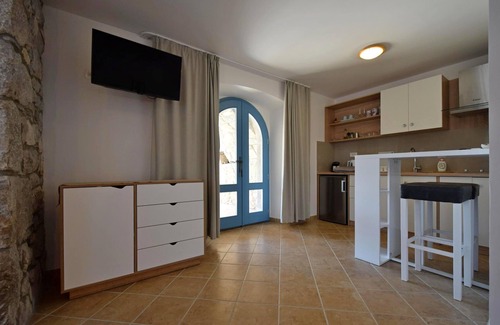 Skrbcici Appartement | Garçonnière avec la terrasse Skrbčići, Krk (AS-20440-a)