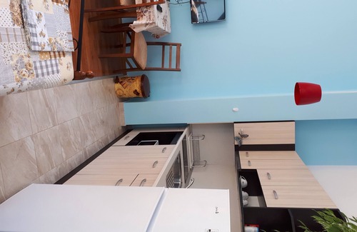 Pomorie Maison | Studio Fleurs 2 + 1