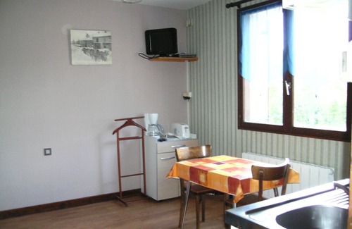 Foncine-le-Bas Appartement | studio pour deux personnes au rez de chaussé de la maison des propriétaires