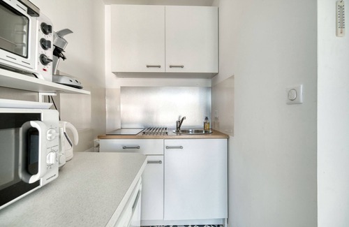 La Salvetat-Saint-Gilles Appartement | Studio 'Gîte Le Colibri' avec Terrasse Privée, Jardin Privé et Wi-Fi