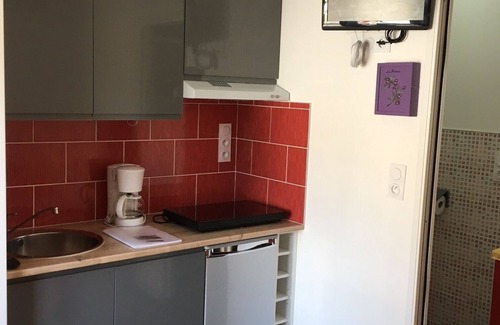 Montesquieu-des-Alberes Appartement | Studio tout confort aux pieds des Albères classé deux étoiles