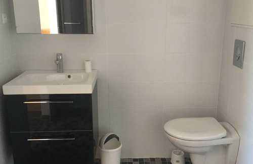 Murviel-les-Montpellier Appartement | Studio with new mezzanine (45 m2) + handicap accessible terrace