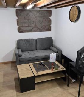 Oucques Appartement | Studio