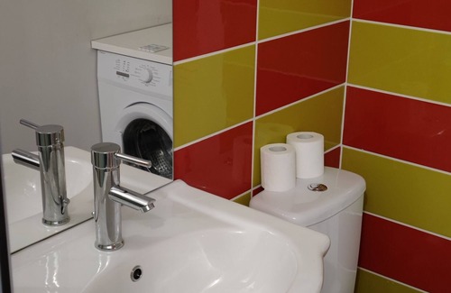 Saint-Christol-Les-Ales Appartement | Studio Harlequin, very colorful ideal for young people.
