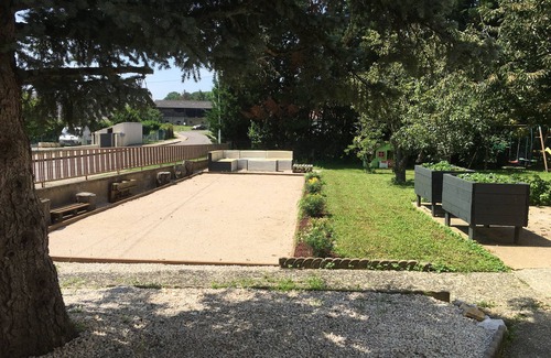 Saint-Seine-en-Bache Appartement | Studio