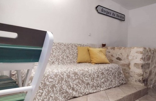 Riez Appartement | Studio Genêt