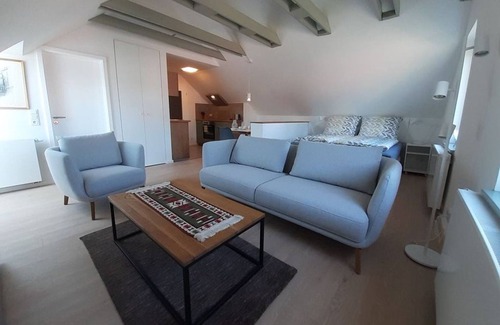Muncheberg Appartement | Studio - Gustav Seitz Guesthouse