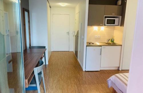 Perrache Appartement | Studio Harmonie Confluence Lyon City et piscine chauffante