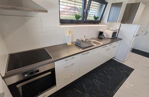 Kranj Appartement | Studio Hathor - Bikers Welcome
