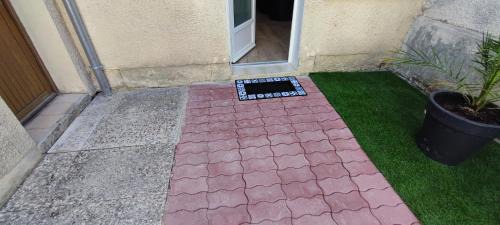 Chalons-en-Champagne Appartement | *Studio Holidays* Centre ville 20 m2