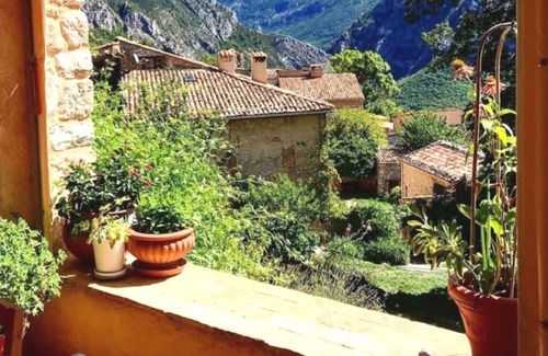 Castellane Appartement | Studio ideally situated for exploring the Verdon Gorges