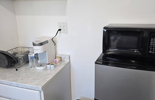 Eastside Appartement | Studio in Long Beach with AC