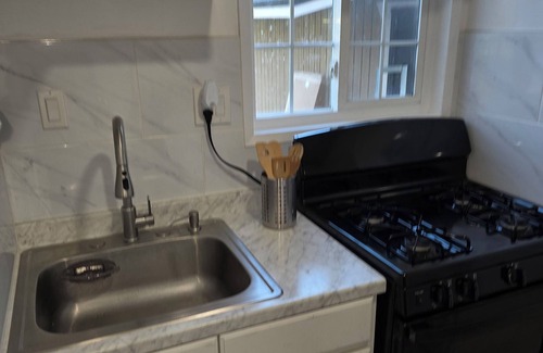 Eastside Appartement | Studio in Long Beach with AC