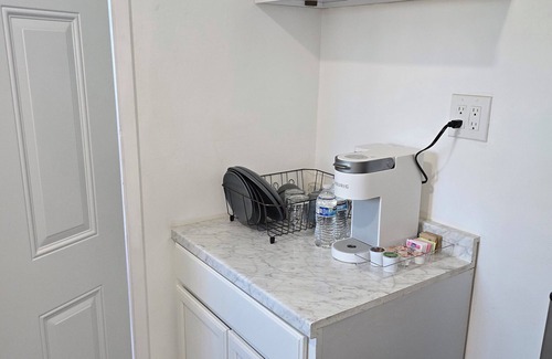 Eastside Appartement | Studio in Long Beach with AC