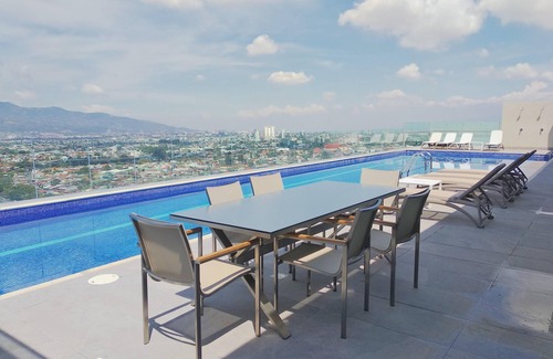Curridabat Appartement | Studio dans Modern High Rise, AC, Pool, Gym, GREAT Location 6c