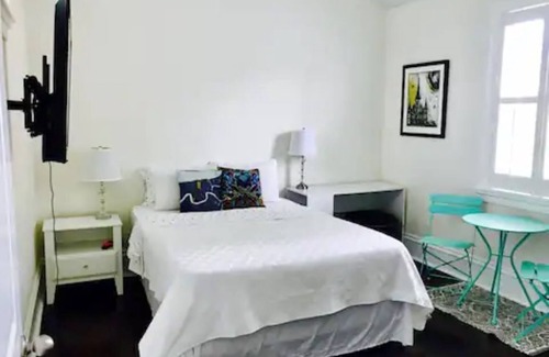 Milan Appartement | Studio in Uptown New Orleans; private entrance, no shared space, parking,pets ok