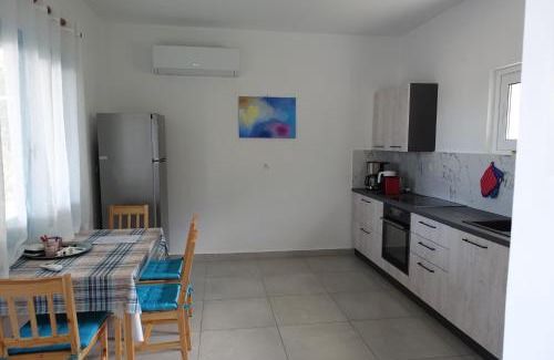 Troizinia Appartement | Studio in Villa in Kalloni direkt am Meer